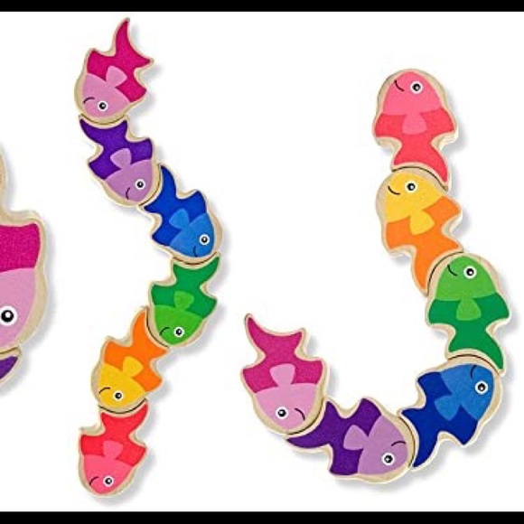 🎊LAST ONR🎊 NWT Melissa and Doug Friendly Fish Grasping Toy - Picture 3 of 3